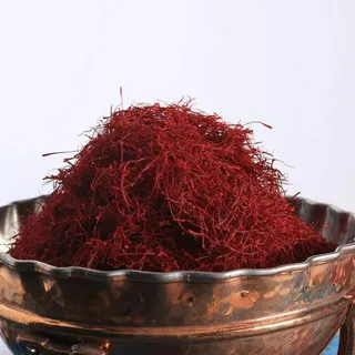 تصویر 2 از زعفران شکسته اصل با رنگ و عطر طبیعی